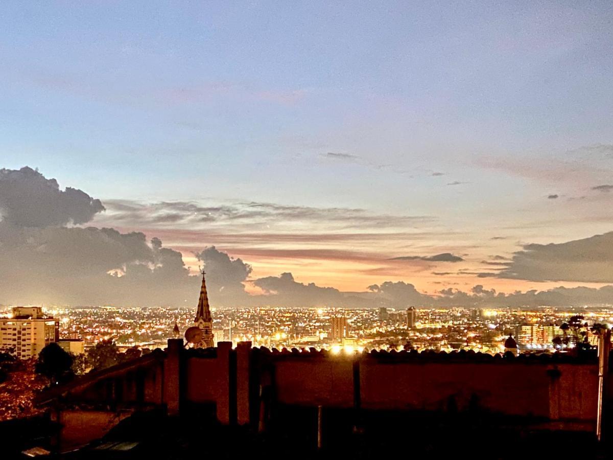 Xia Xue House La Candelaria - Bogota 360 City View Екстериор снимка